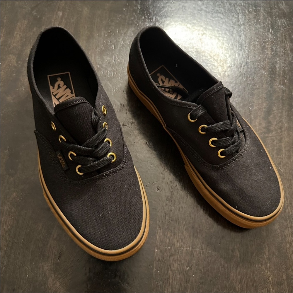 🆕 Vans  Shoes - Picture 2 of 6